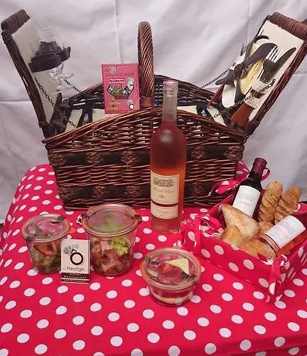 O Prestige Hotel Baugé