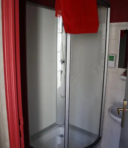 Hotel O Prestige Baugé